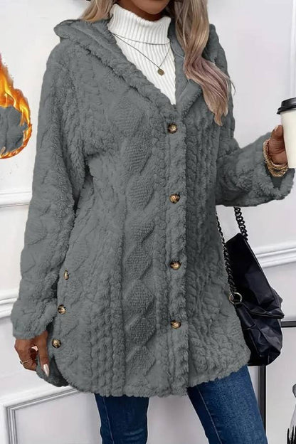 Well Tailored Coat with a Graceful Silhouette