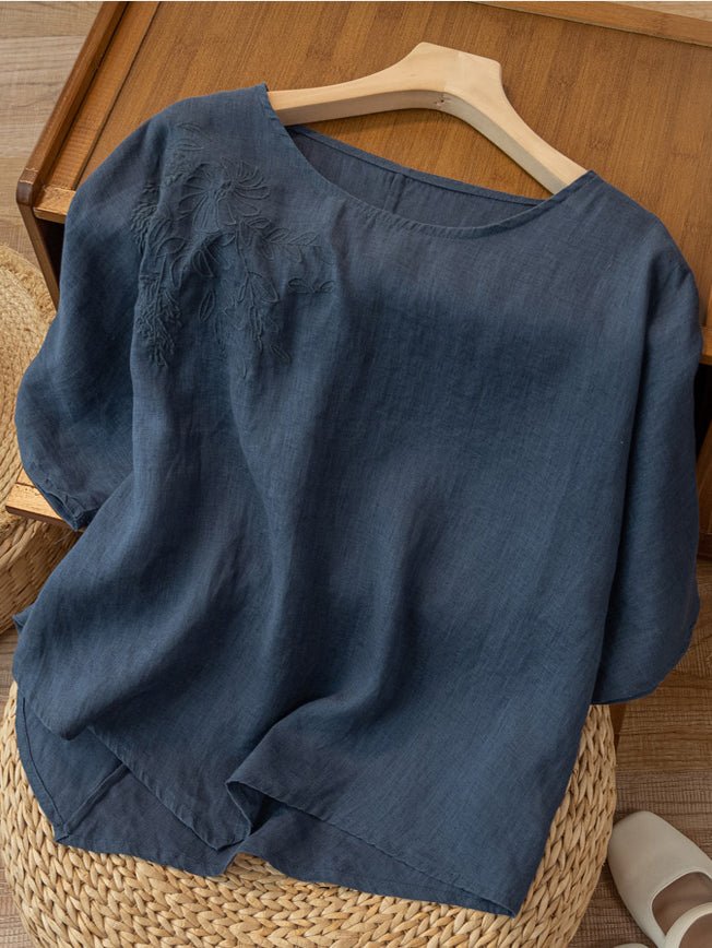 Elegantly Styled Blouse for Everyday Wear