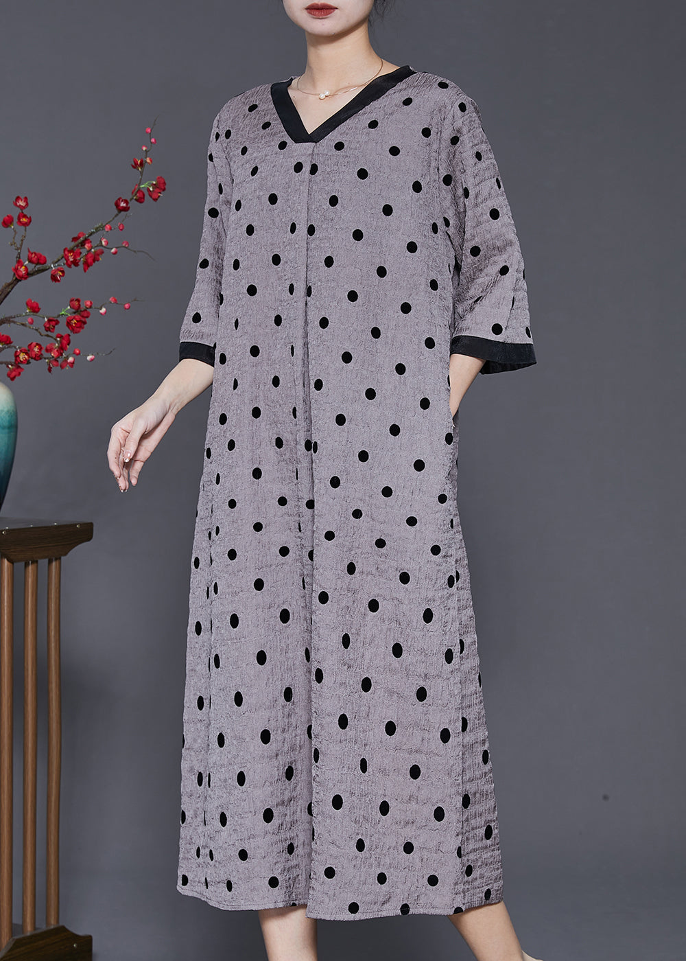 Classic Vintage Dress with a Flattering Fit