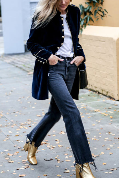 Elegantly Styled Coat for Everyday Wear