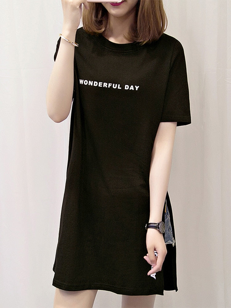 Gracefully Styled T-Shirt for Any Occasion