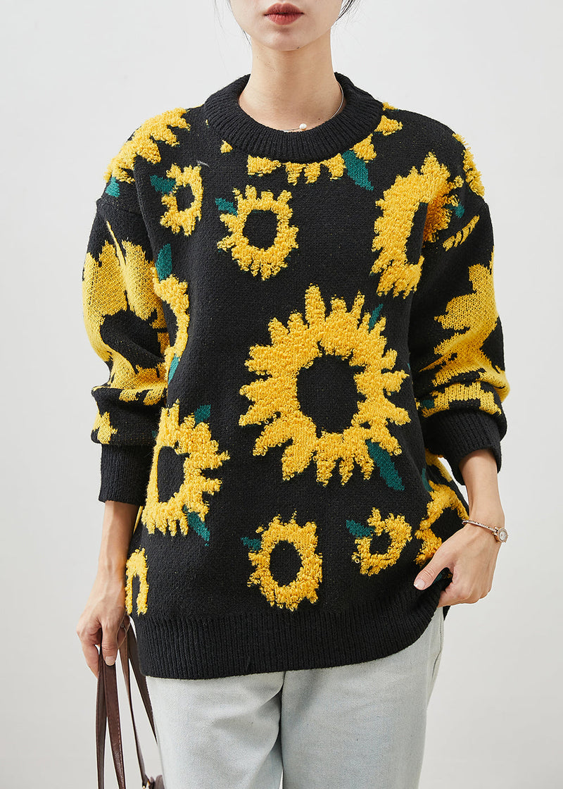 Classic Vintage Sweater with a Flattering Fit