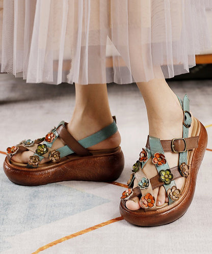 Well Tailored Sandals with a Graceful Silhouette