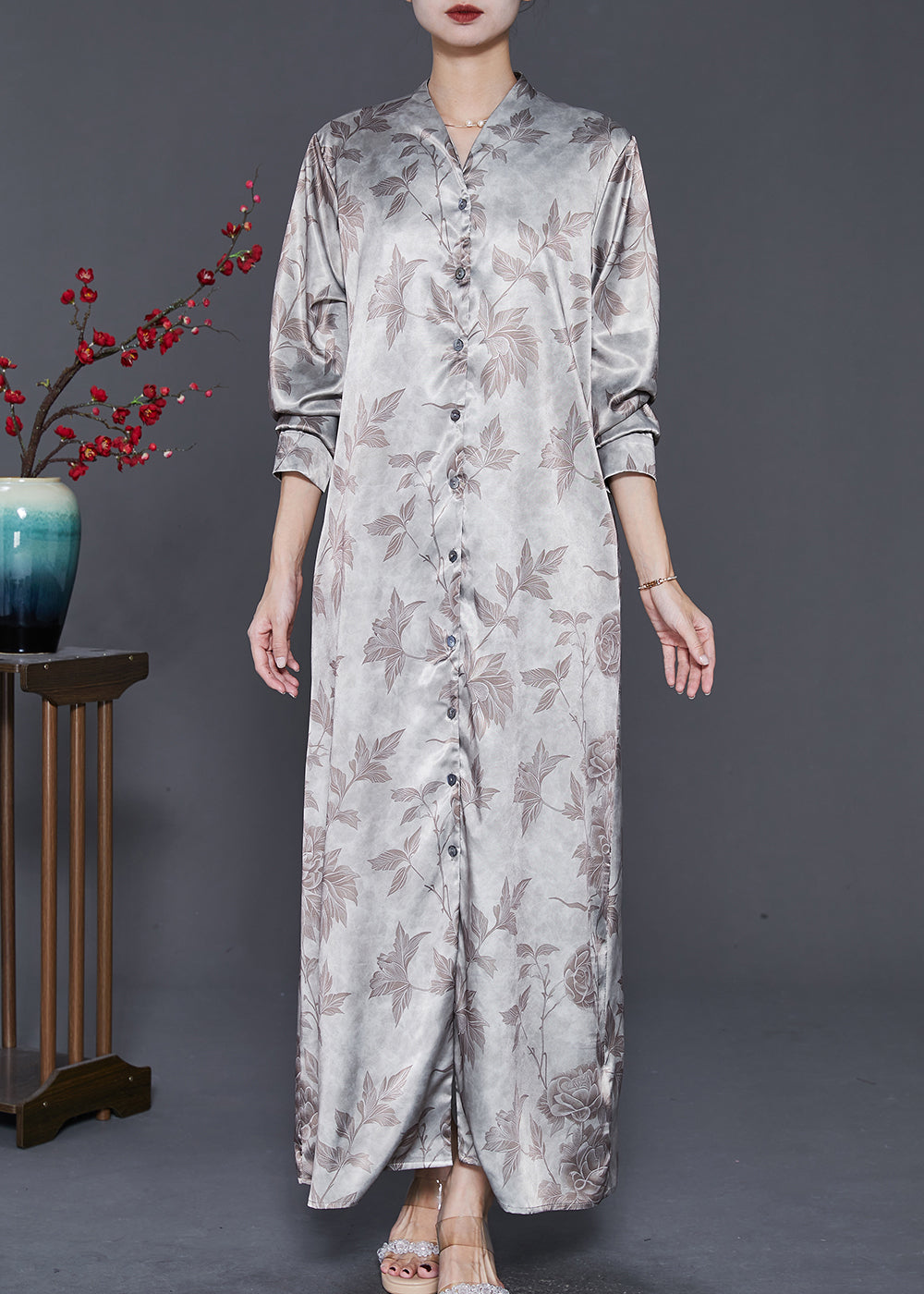 Classic Vintage Dress with a Flattering Fit