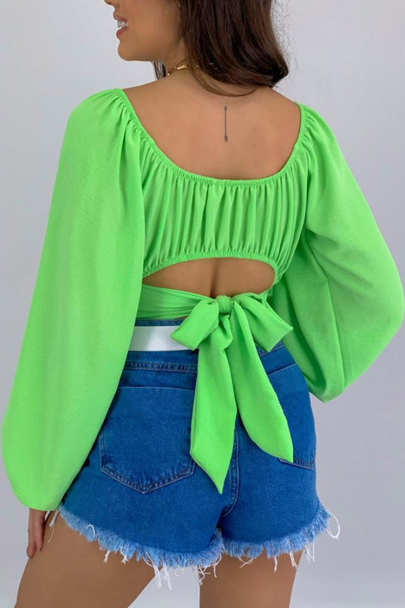 Well Tailored Top with a Graceful Silhouette