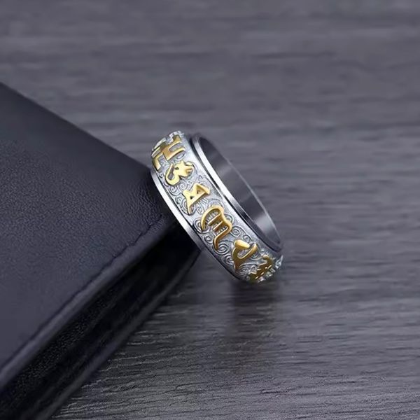 Beautifully Finished Garment in a Timeless Design