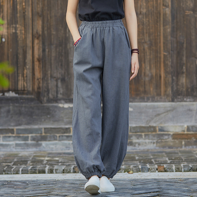 Classic Vintage Pants with a Flattering Fit