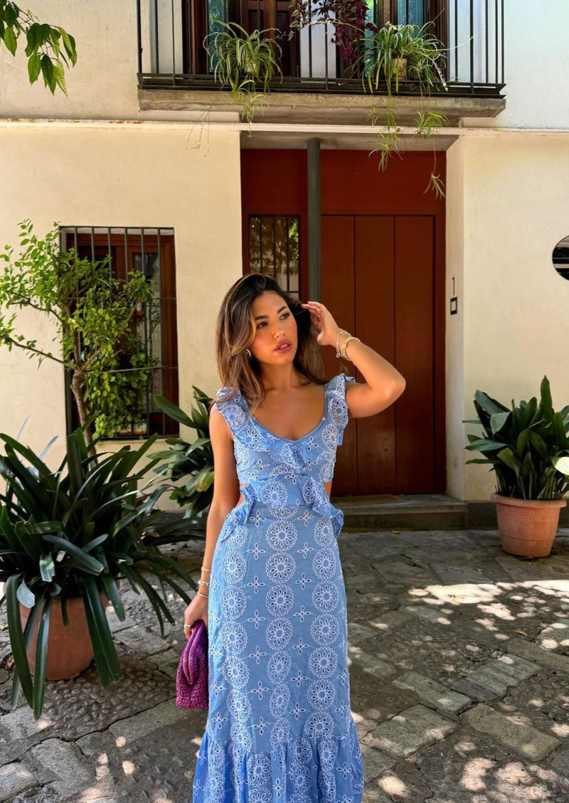 Polished Dress with an Effortless Classic Look