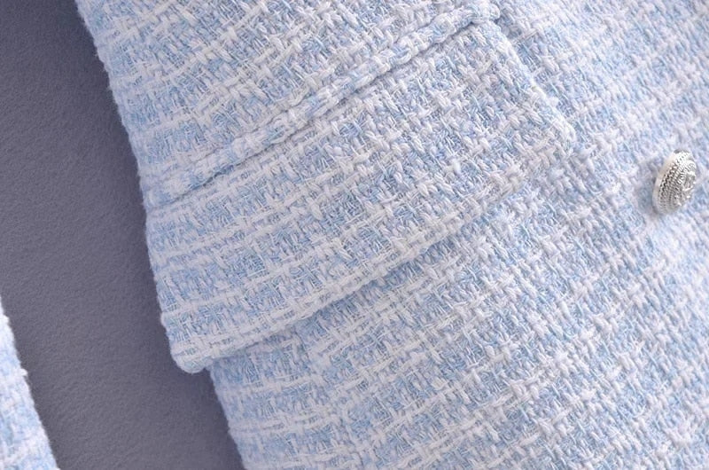 Gracefully Styled Garment for Any Occasion