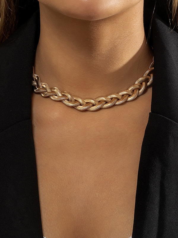 Sophisticated Garment with a Clean Classic Look