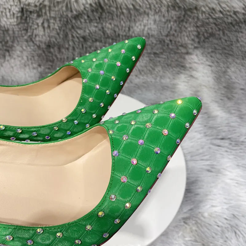 Well Tailored Shoes with a Graceful Silhouette