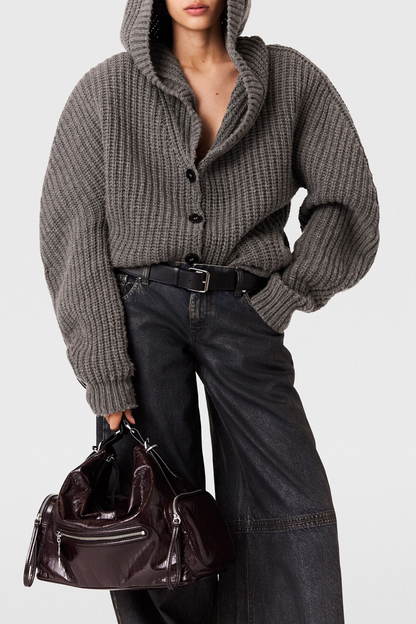 Effortlessly Elegant Cardigan with a Timeless Design