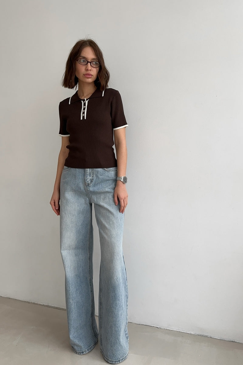 Well Tailored Top with a Graceful Silhouette