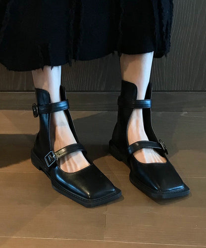 Elegantly Styled Boots for Everyday Wear