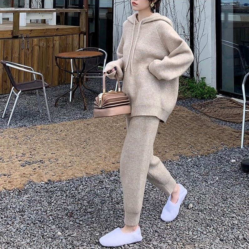 Beautifully Finished Sweater in a Timeless Design
