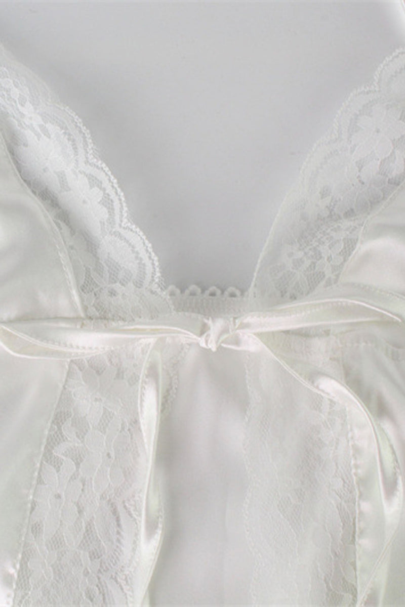 Effortlessly Elegant Garment with a Timeless Design