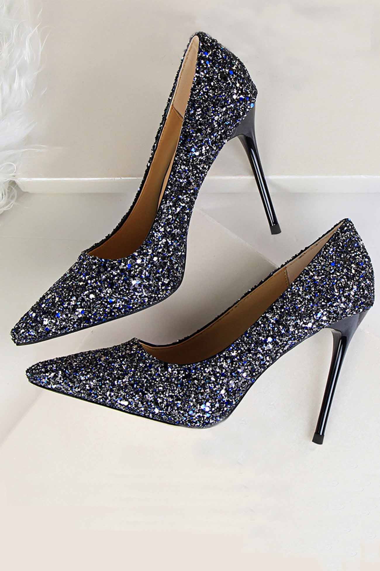 Classic Vintage Heels with a Flattering Fit
