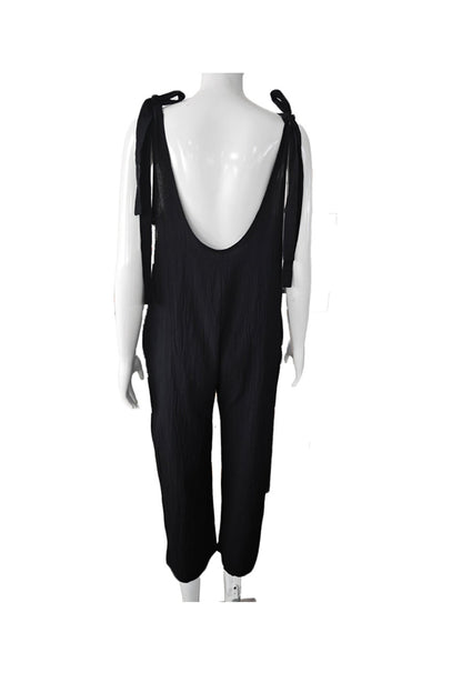 Effortlessly Elegant Garment with a Timeless Design