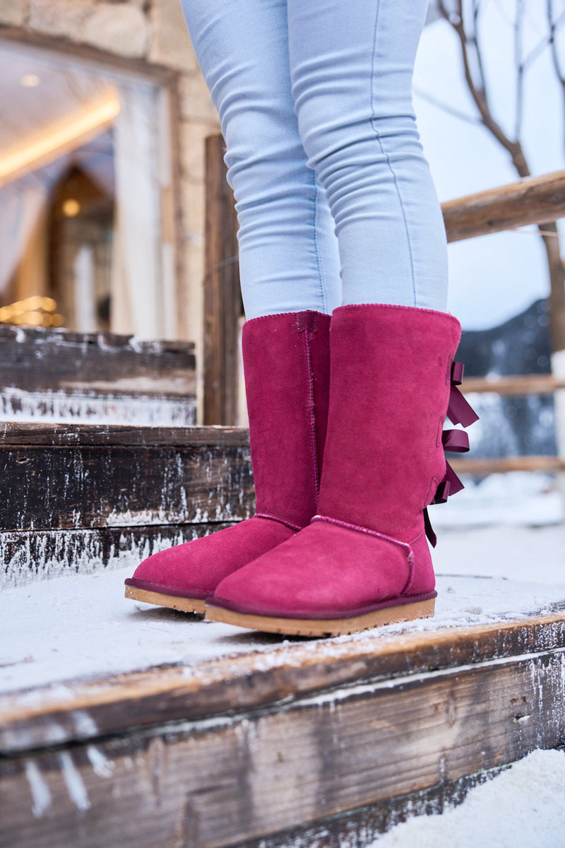 Effortlessly Elegant Boots with a Timeless Design