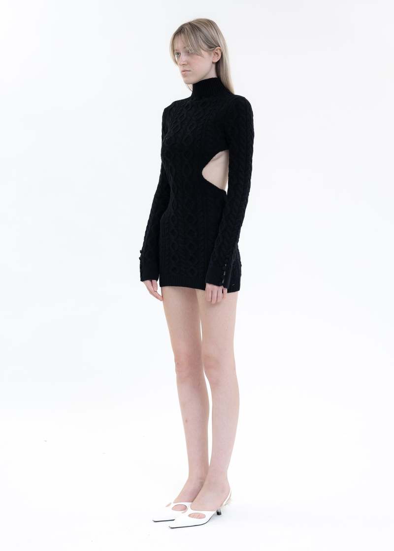 Beautifully Crafted Dress in a Classic Style