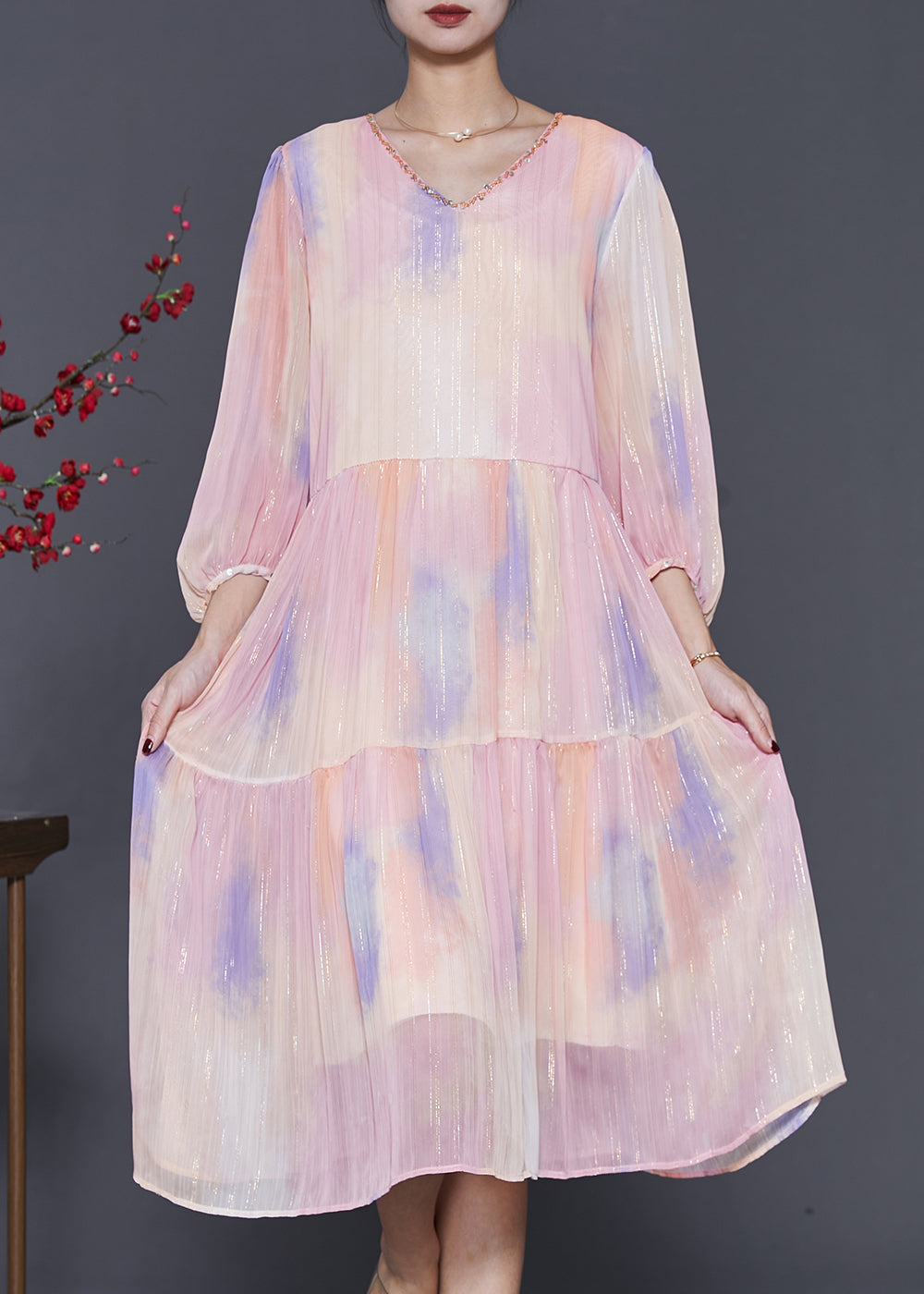 Effortlessly Elegant Dress with a Timeless Design