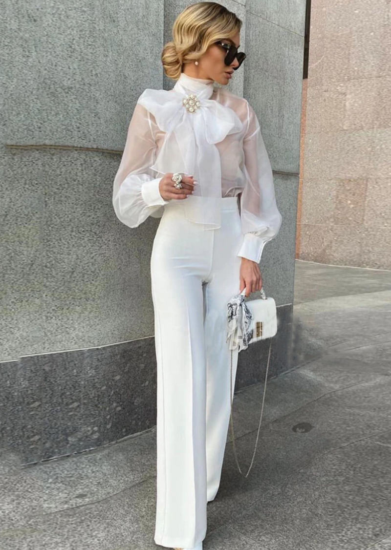 Classic Vintage & Enduringly Stylish Blouse
