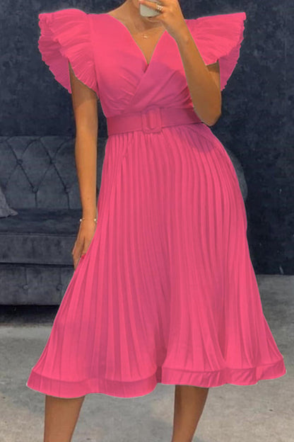Well Tailored Dress with a Graceful Silhouette