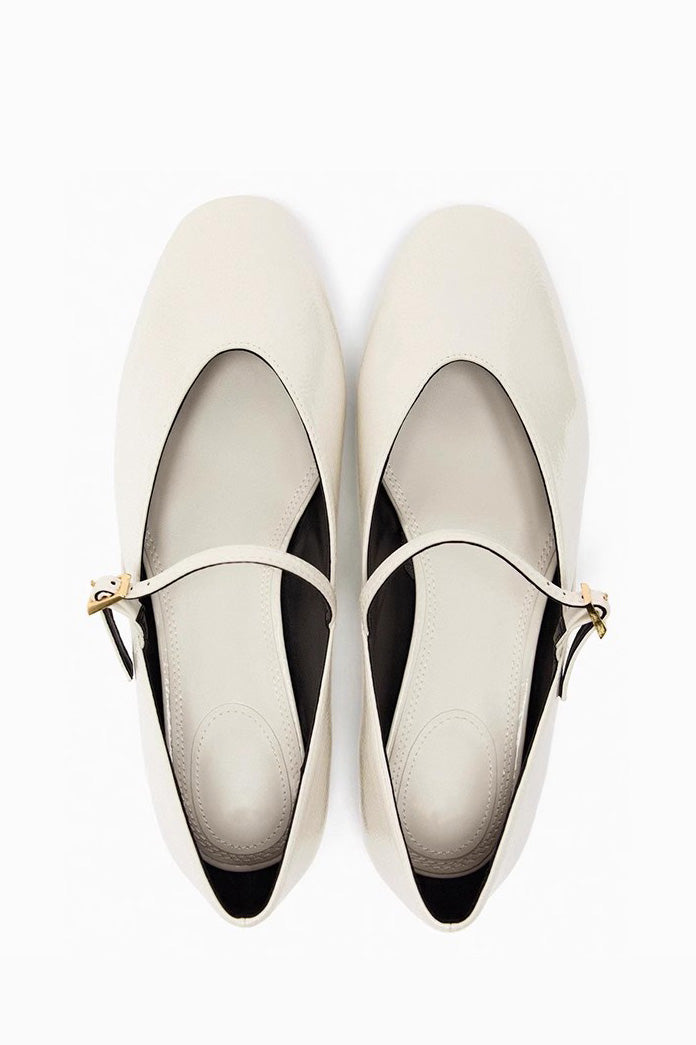 Polished Garment with an Effortless Classic Look