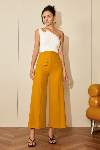 Polished Top with an Effortless Classic Look