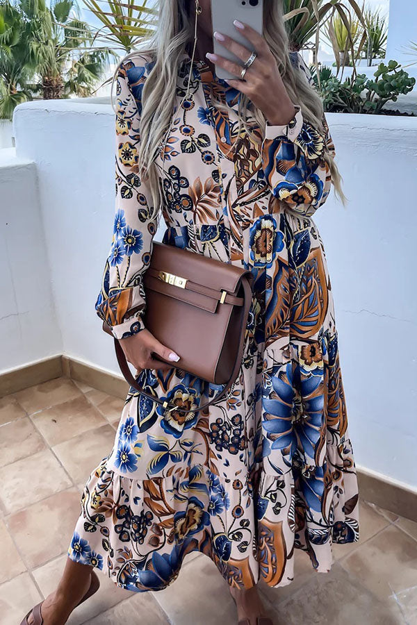 Gracefully Styled Dress for Any Occasion