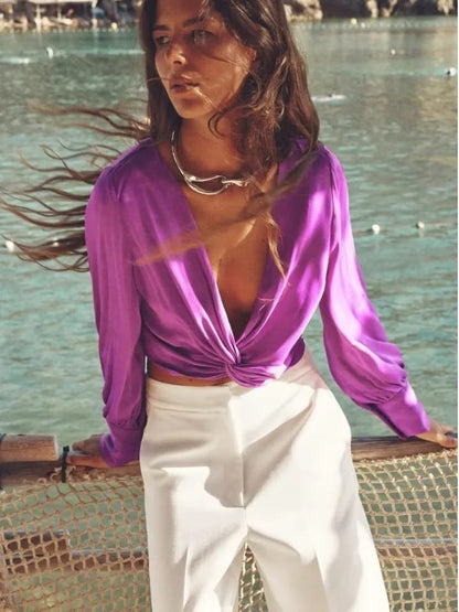 Effortlessly Elegant Top with a Timeless Design
