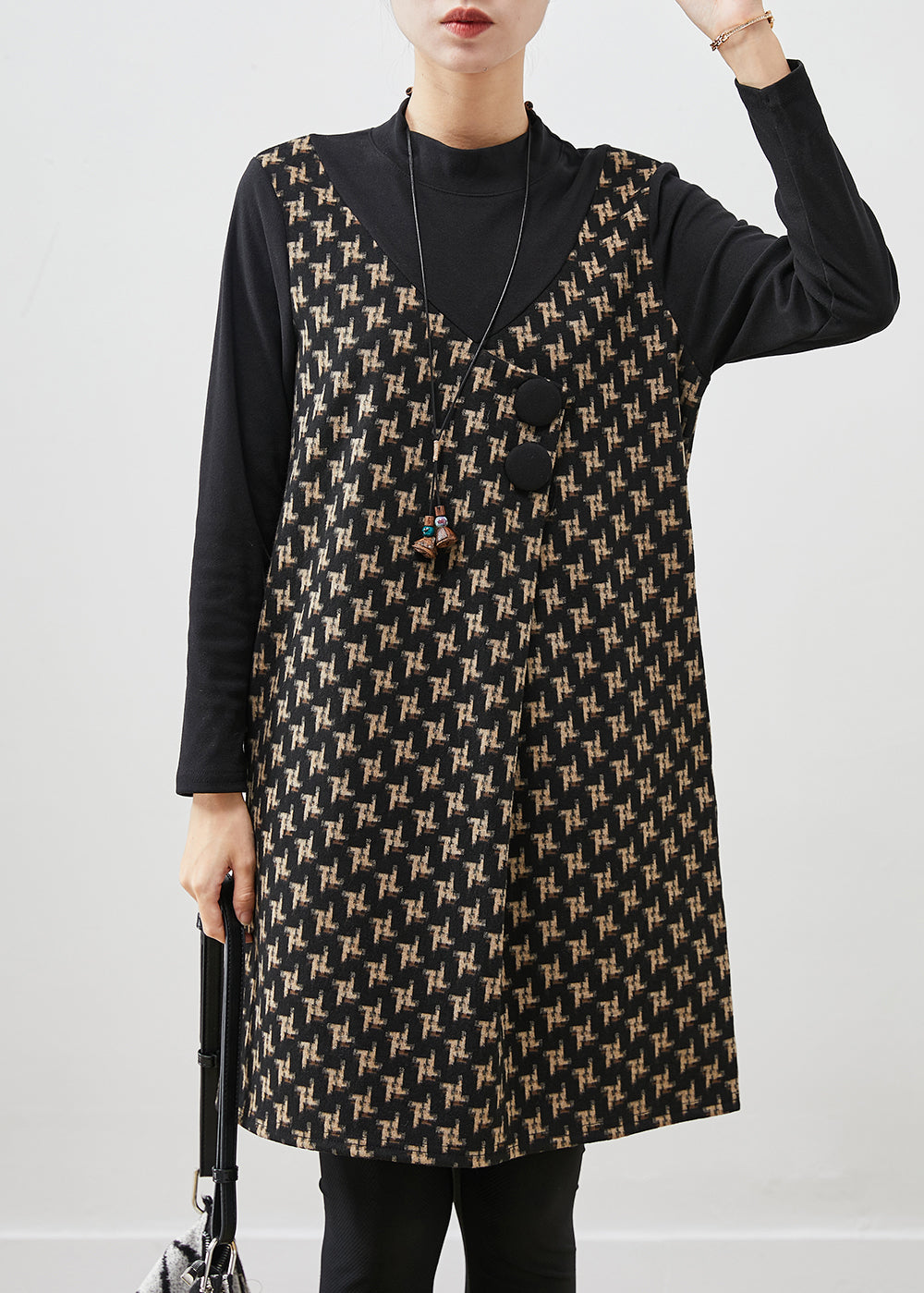 Effortlessly Elegant Dress with a Timeless Design