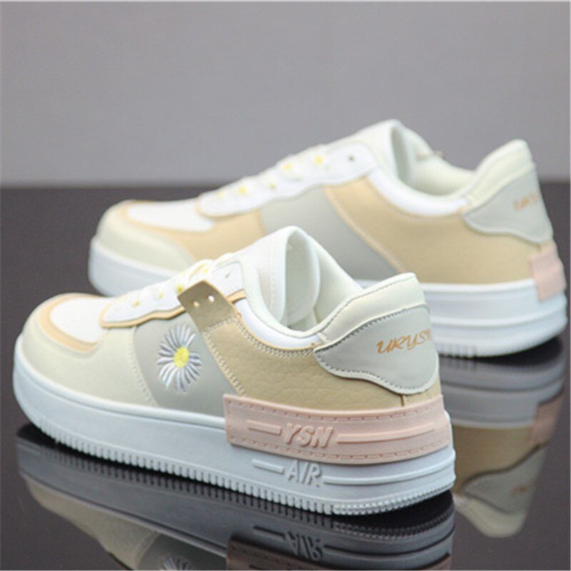 Well Tailored Sneakers with a Graceful Silhouette