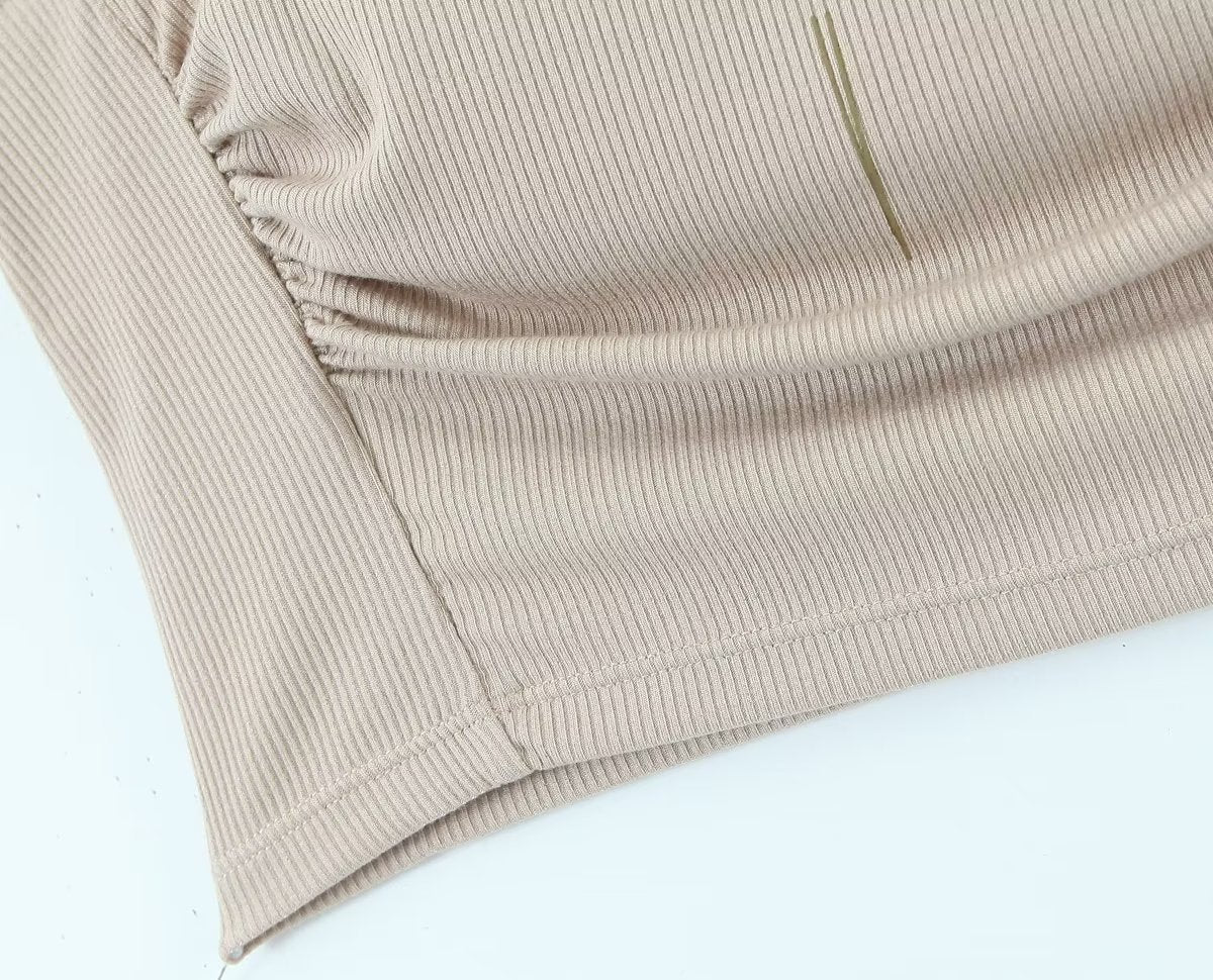 Sophisticated Garment with a Clean Classic Look