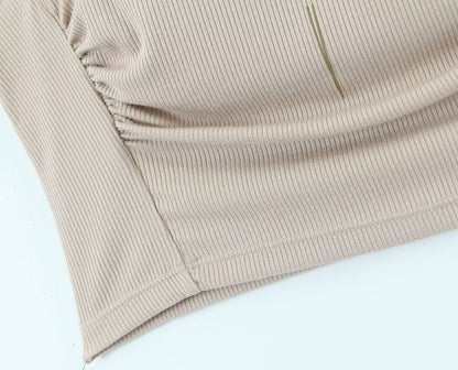 Sophisticated Garment with a Clean Classic Look