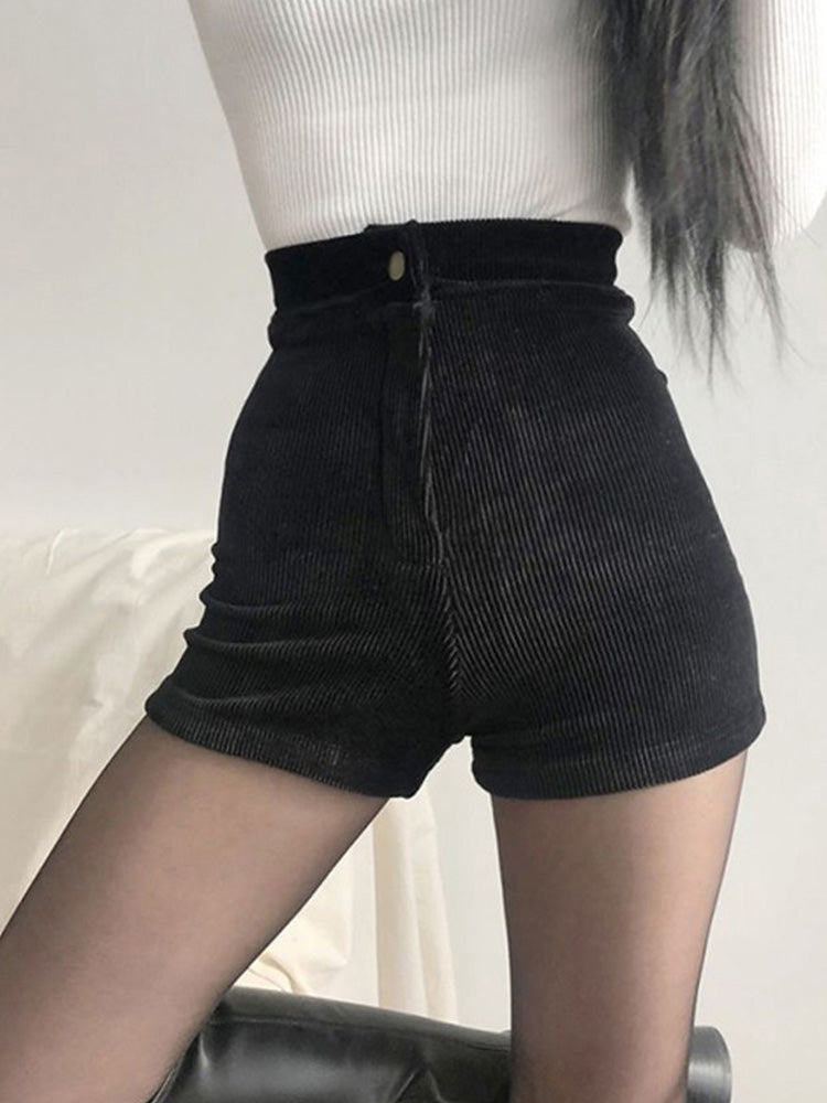 Classic Vintage Pants with a Flattering Fit