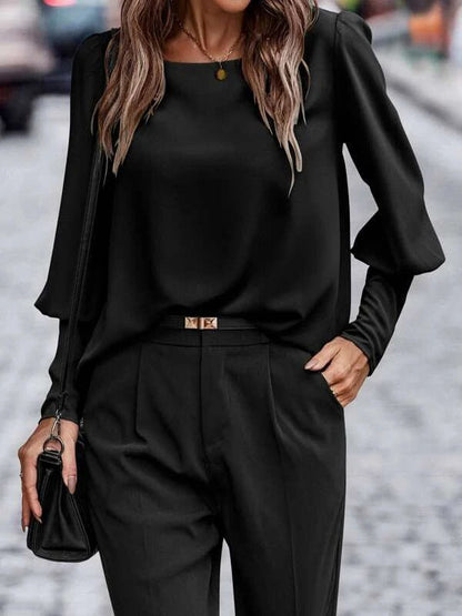 Beautifully Finished Blouse in a Timeless Design