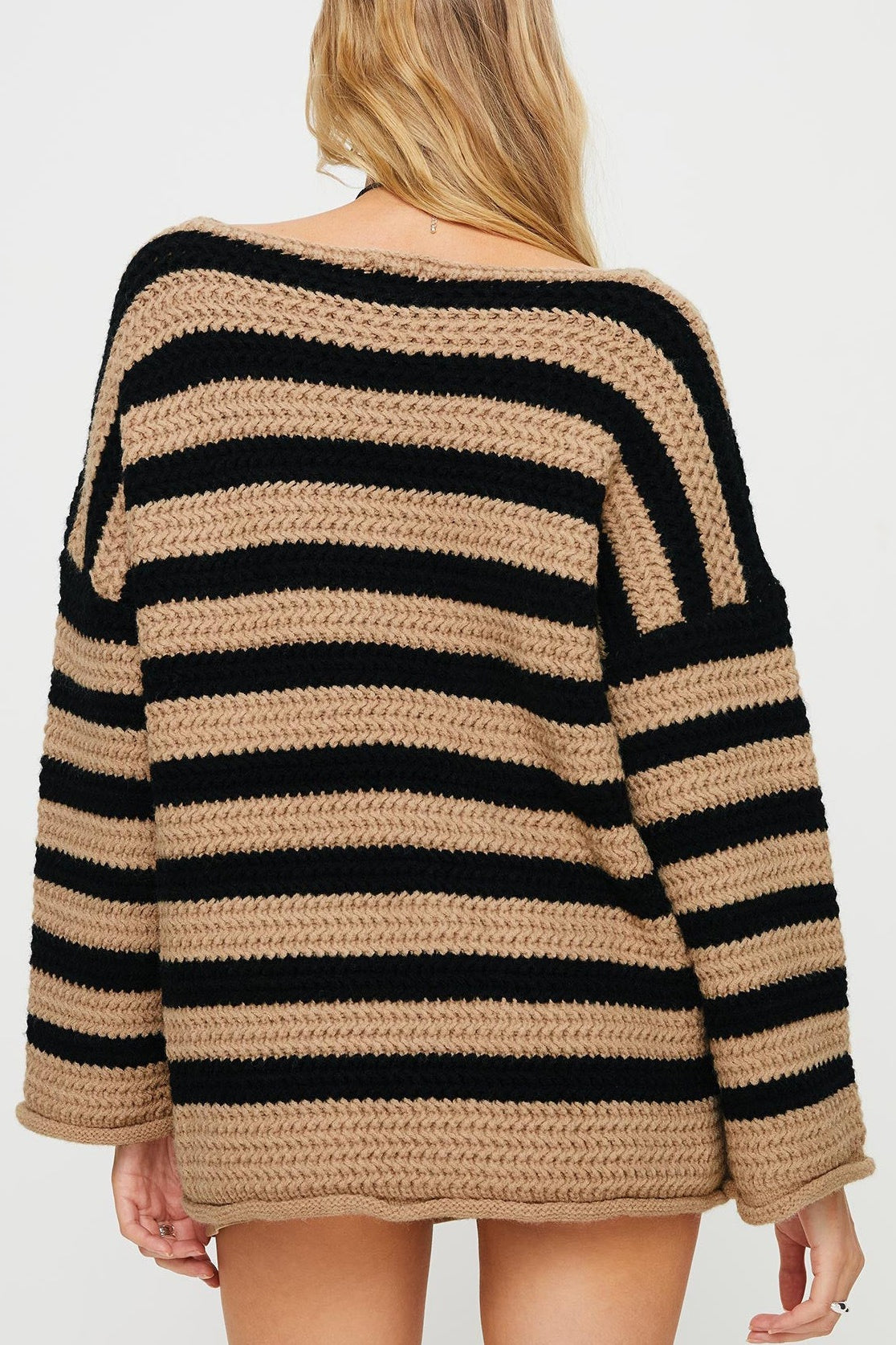 Beautifully Finished Sweater in a Timeless Design