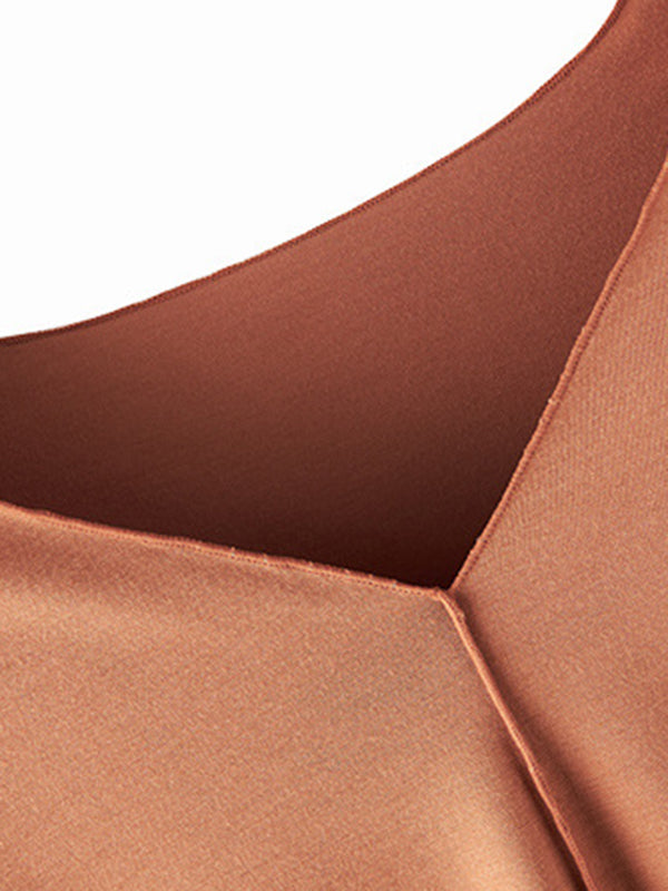 Beautifully Finished Garment in a Timeless Design