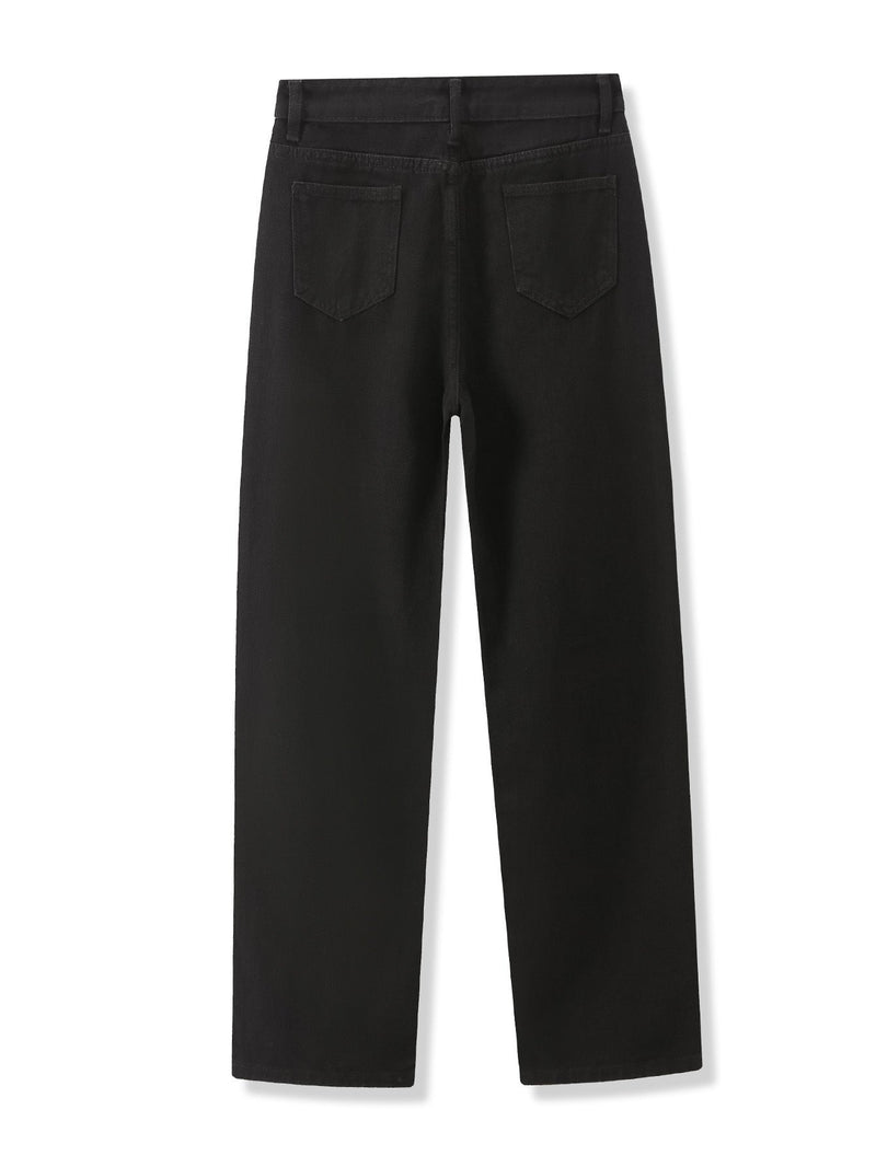 Well Tailored Garment with a Graceful Silhouette