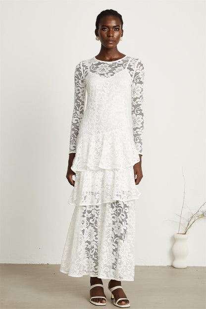 Gracefully Styled Dress for Any Occasion