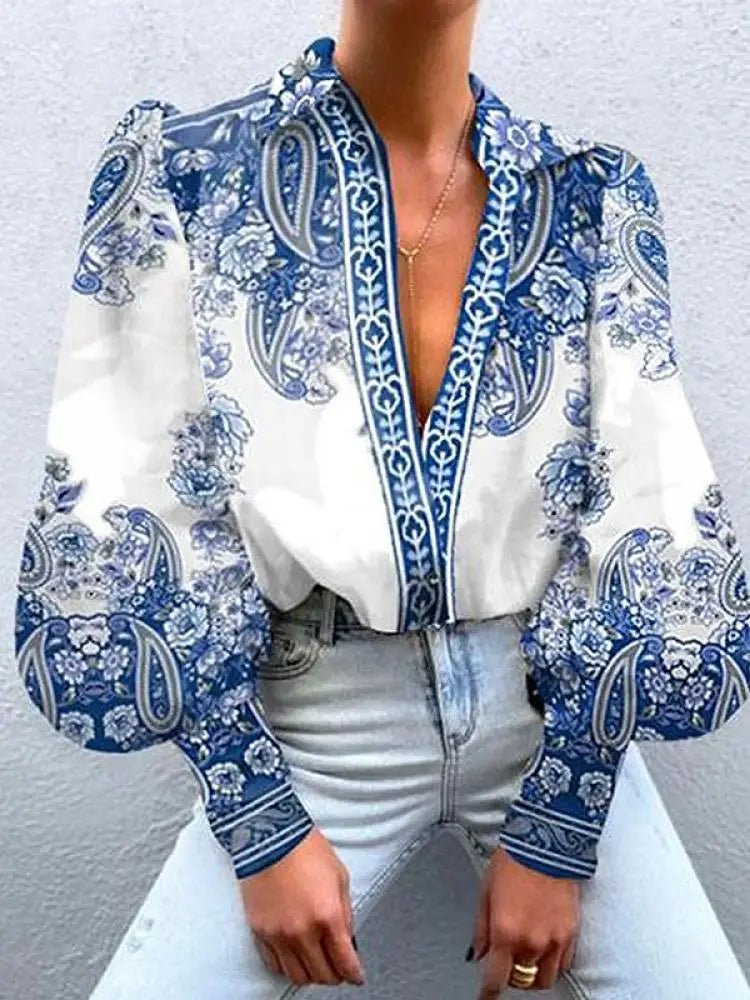 Classic Vintage Blouse with a Flattering Fit