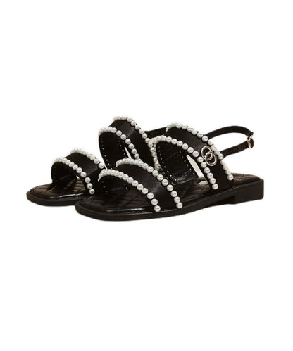 Beautifully Crafted Sandals in a Classic Style