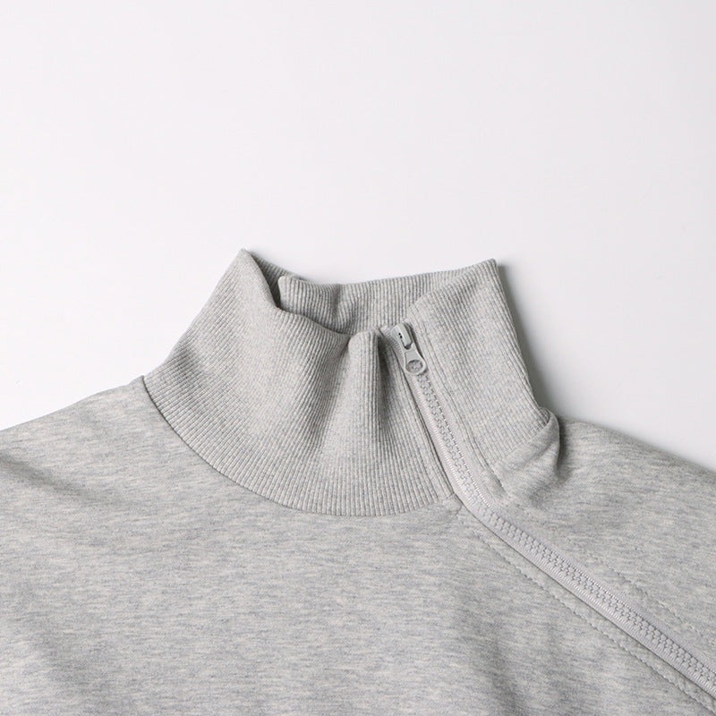 Well Tailored Sweater with a Graceful Silhouette