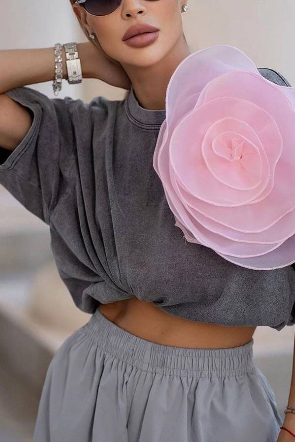 Sophisticated T-Shirt with a Clean Classic Look