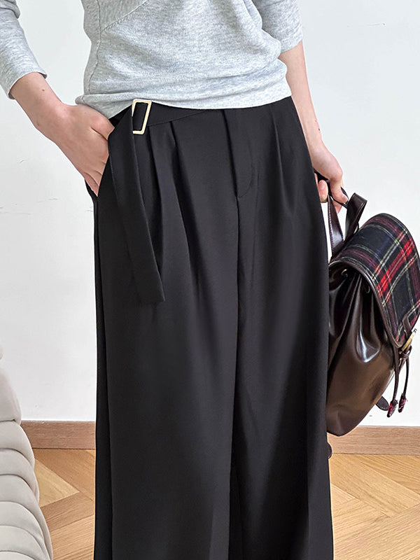Effortlessly Elegant Pants with a Timeless Design