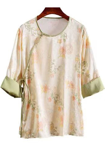 Polished Top with an Effortless Classic Look