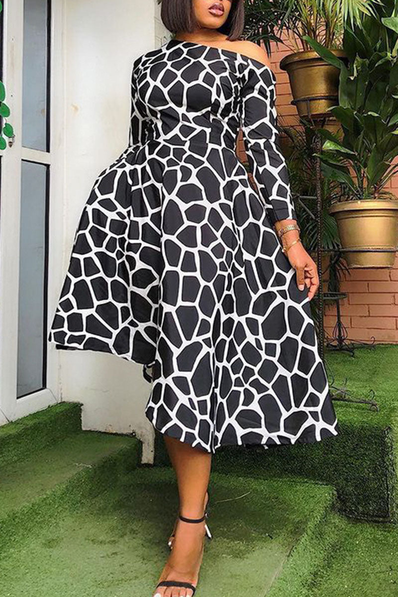 Beautifully Crafted Dress in a Classic Style