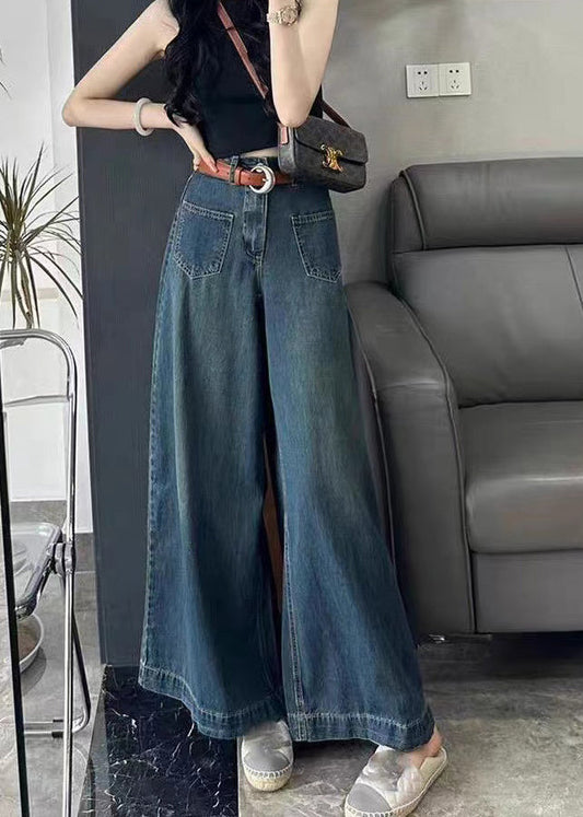 Well Tailored Pants with a Graceful Silhouette