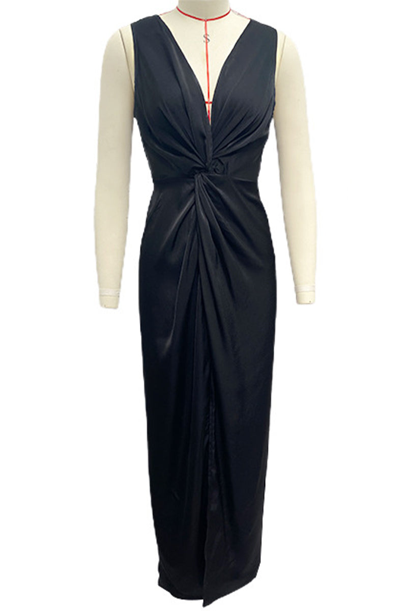 Beautifully Finished Dress in a Timeless Design